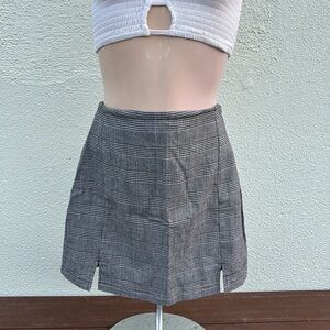Brandy Melville John Galt Black Plaid Pleated Mini Skirt S
